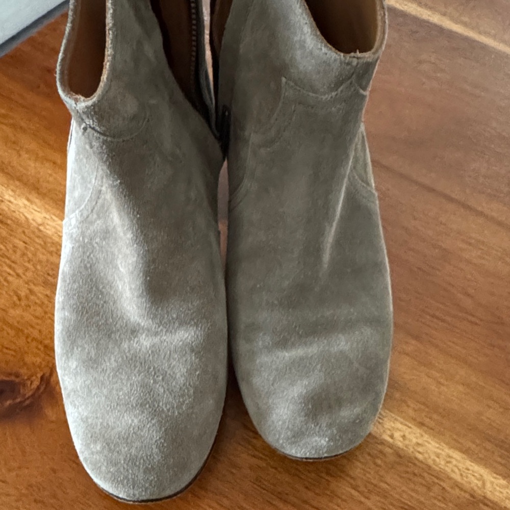 Isabel Marant Suede Ankle Boots in Olive Green - Picture 2 of 4